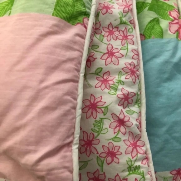 Lilly Pulitzer twin patchwork comforter quilted flowers reversible 100% cotton - Picture 1 of 11
